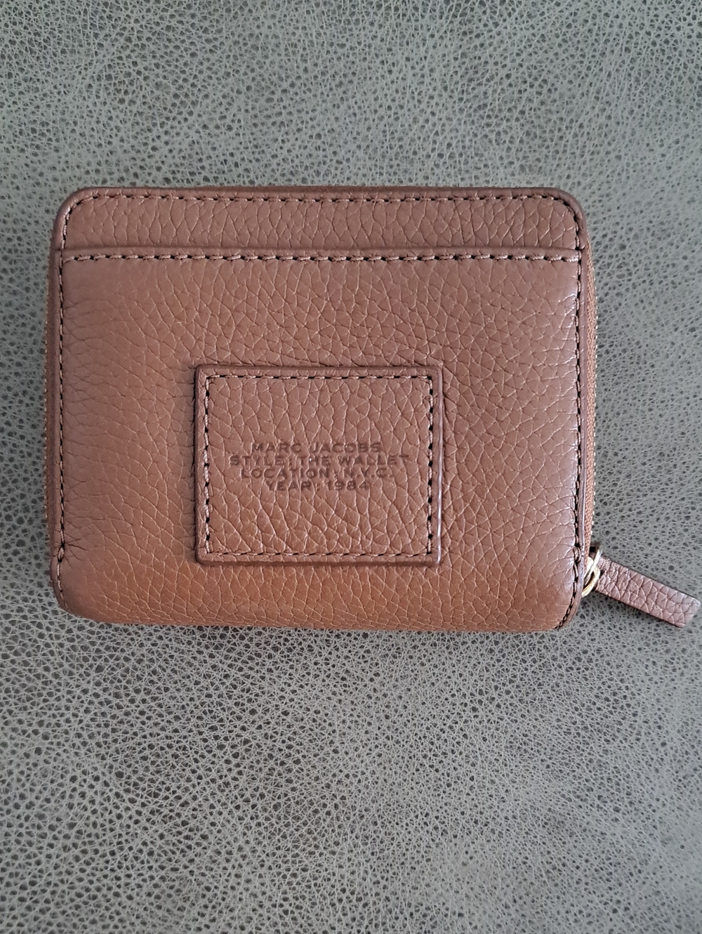 Marc Jacobs Pebbled Leather Zip Wallet in Warm Brown - Picture 3 of 8